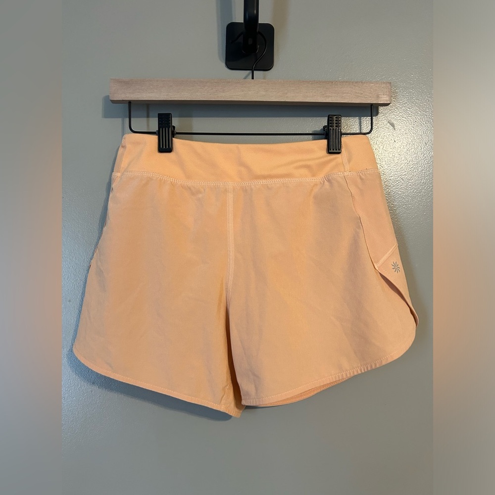 Athleta girl run the world 3 inch shorts size XL/14